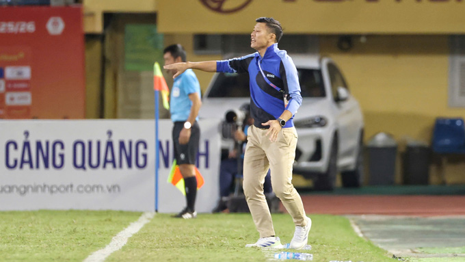 HLV Thạch Bảo Khanh có rất nhiều lo âu về lực lượng - Ảnh: Minh Tuấn