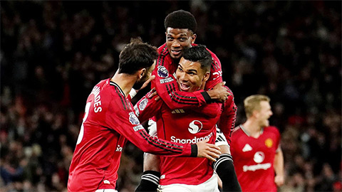  MU chơi hay hơn khi cầm bóng ít hơn