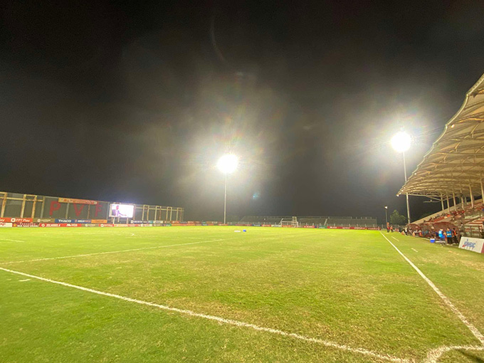 Trận PVF-CAND và Thể Công Viettel lùi lại 1 tiếng - Ảnh: Đức Cường