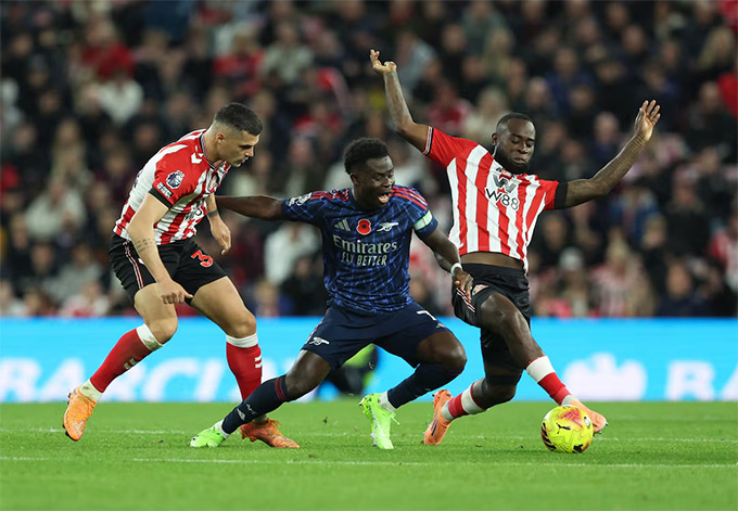 Sunderland chặn đứng mạch chiến thắng của Arsenal