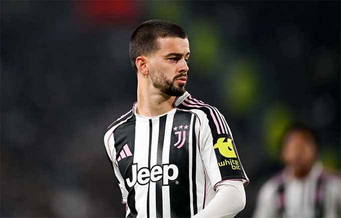 Edon Zhegrova đã có một ngày thi đấu ấn tượng trước Torino