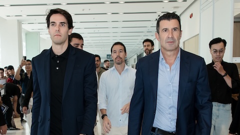  Hai huyền thoại Kaka và Luis Figo ‘hỗ trợ’ môn thể thao non trẻ tại Việt Nam