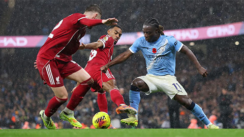  Jeremy Doku và sự tung tẩy 'chết chóc'