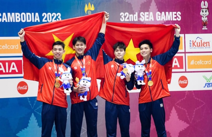 Nội dung tiếp sức 4x200m nam đang đứng đầu Đông Nam Á. Ảnh: Đức Cường 