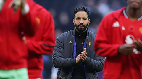  Amorim và 'vấn đề bất ngờ' tại MU