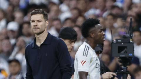  Real Madrid: Kiêu binh nổi loạn, Xabi Alonso 'hết phép' ?