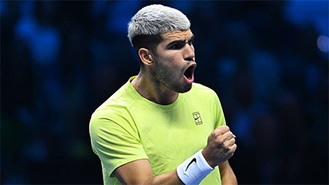  Alcaraz vào bán kết ATP Finals, bảo vệ ngôi vị số 1 thế giới