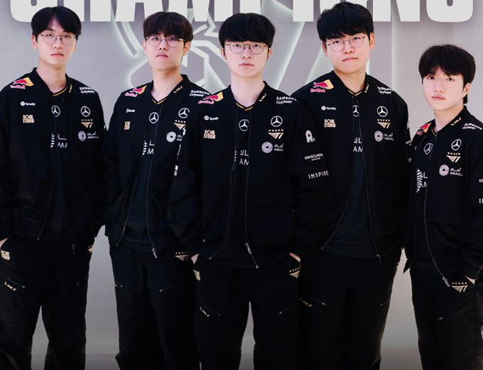 Hai ngôi sao rời đi, T1 sẽ xây lại 'dream team'?