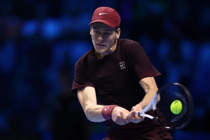 Sinner phong độ chói sáng