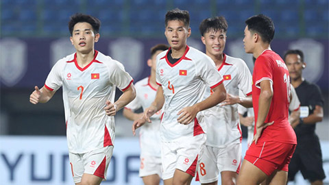  U22 Việt Nam có đáng bị chê khi thua Uzbekistan? 
