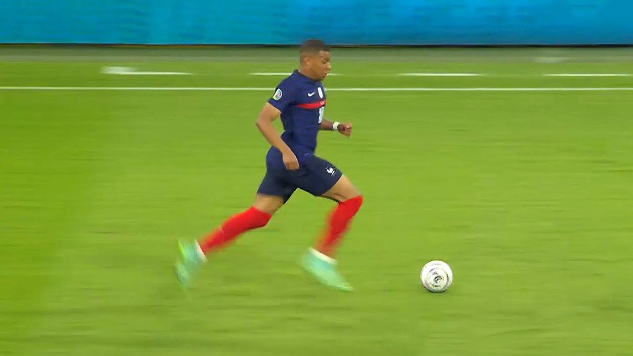 Mbappe là cơn ác mộng đối với các hậu vệ bởi tốc độ thần sầu