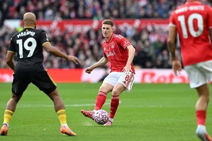 Anderson là một tiền vệ rất đa năng