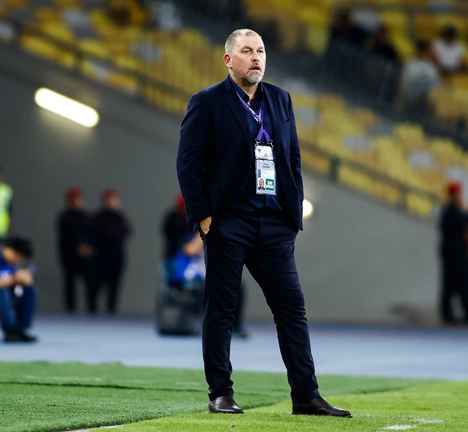 HLV Peter Cklamovski tự hào với thành tích của đội nhà 