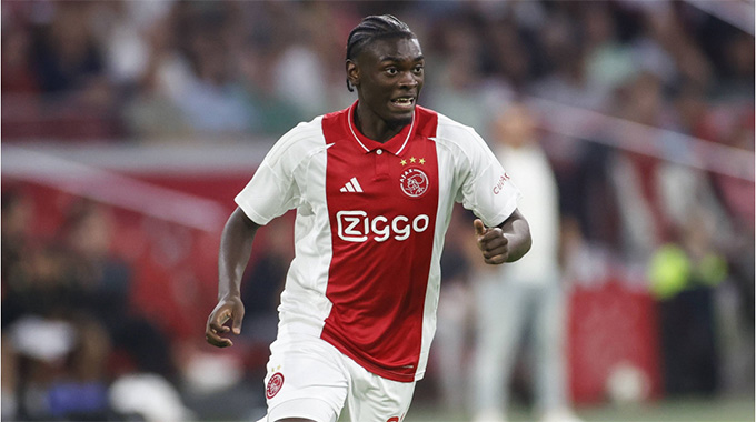 MU đang theo sát Jorthy Mokio