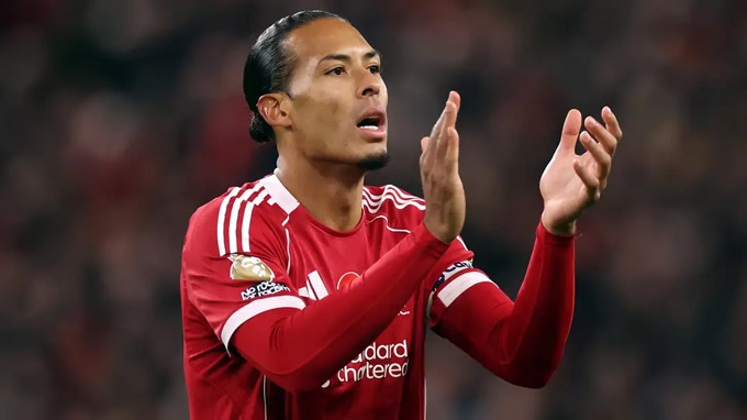Van Dijk tính chuyện treo giày