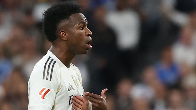 Vinicius Junior được cả Chelsea lẫn MU tranh mua