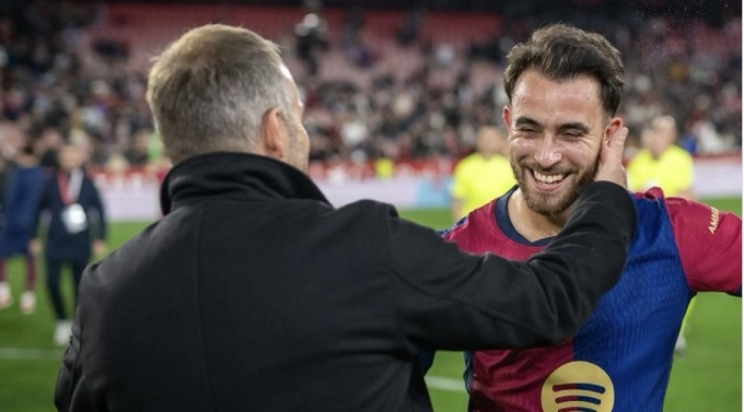 HLV Hansi Flick của Barca đẩy Garcia lên đá tiền vệ trung tâm ở trận đấu với Bilbao