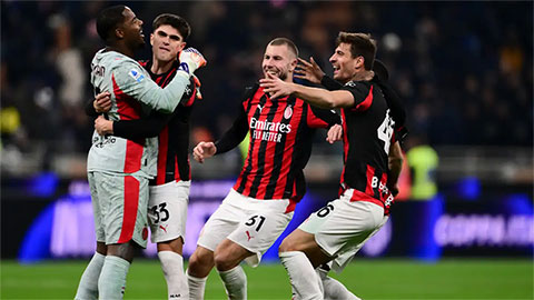  Mike Maignan, người hùng derby Milano