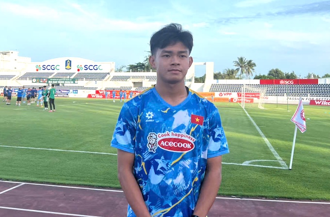 Vĩ Hào trà lời phỏng vấn báo chí. Ảnh: Tuấn Thành 