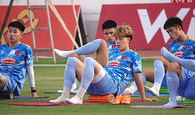 Các tuyển thủ Việt kiều có mặt trong đội hình U22 Việt Nam. Ảnh: Anh Tuấn 