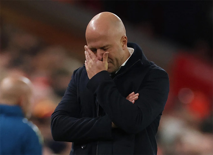 BLĐ Liverpool đã cạn kiệt kiên nhẫn với Arne Slot