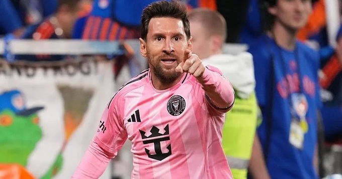 M10 chạm mốc 1.300 lần in dấu giày trong các bàn thắng của đội nhà