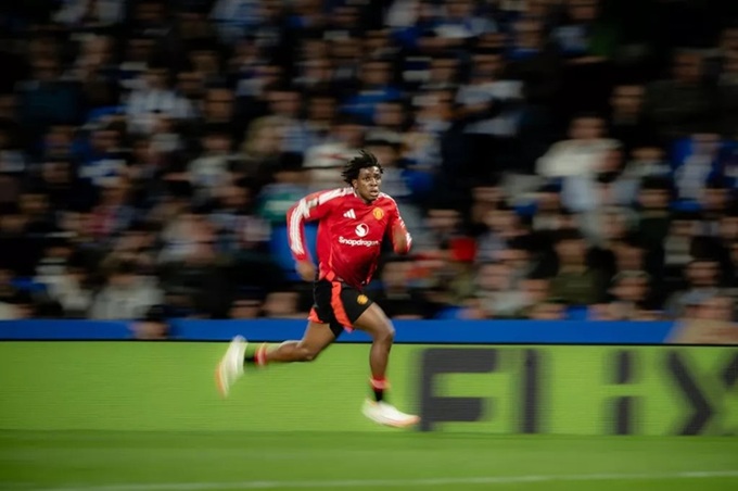 Ngoài chạy nhanh ra, Dorgu không biết làm gì ở cánh trái