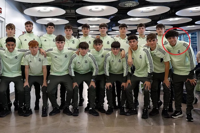 Cậu con trai Enzo Alves của Marcelo trong màu áo đội Juvenil A (U19) của Real Madrid.