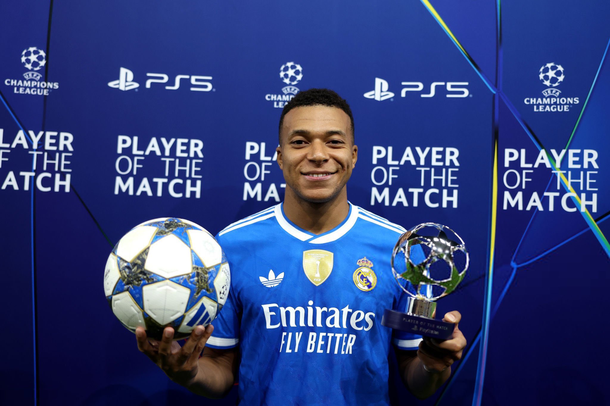 Mbappe xứng đáng với giải cầu thủ hay nhất trận