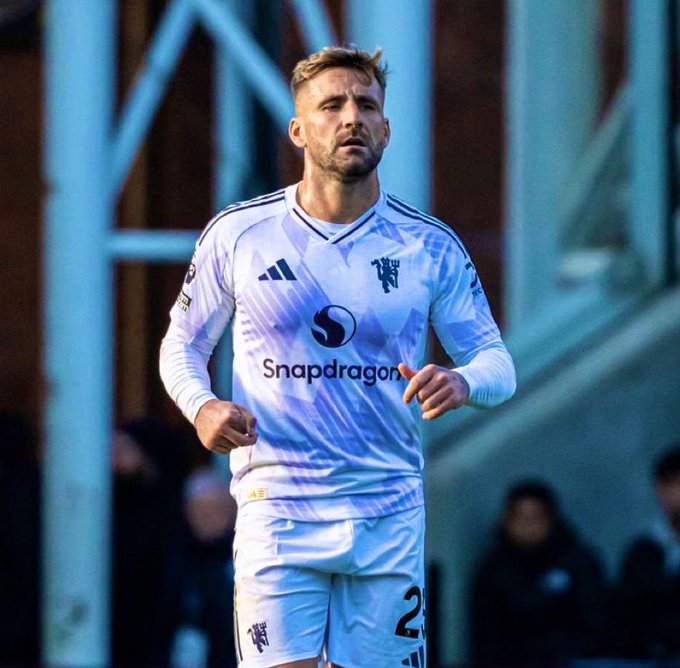 Shaw là hậu vệ chơi tốt nhất của MU ở trận gặp Palace