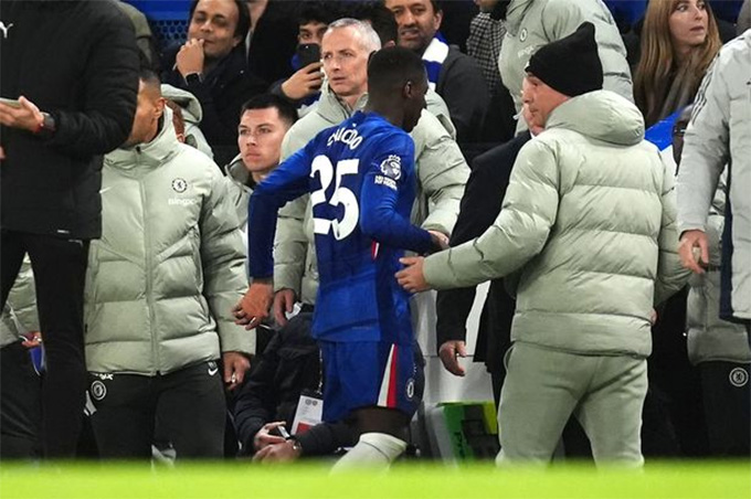 Caicedo phải "đi tắm sớm" trước Arsenal