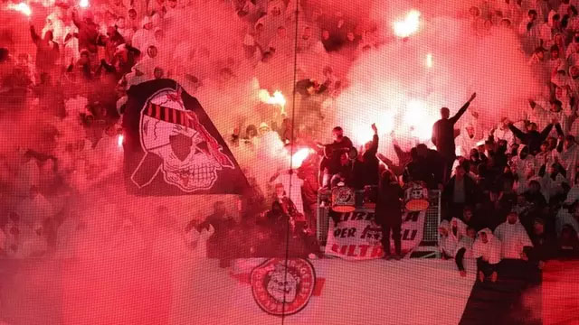 Nhiều CĐV quá khích của Nice đã tấn công đội nhà