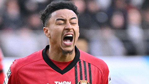  Cựu sao MU chia tay FC Seoul