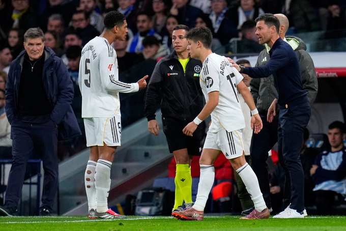 Các học trò đang muốn "bẻ ghế" của Xabi Alonso?