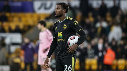  MU phải giữ chặt viên ngọc quý ở hàng thủ