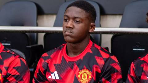  MU phải giữ chặt viên ngọc quý ở hàng thủ