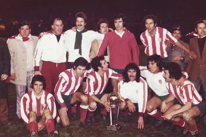Atletico Madrid giành Cúp Liên lục địa năm 1975.
