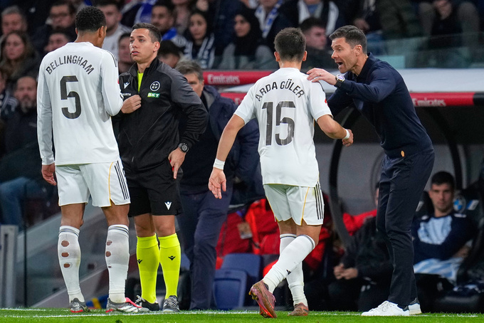 Xabi Alonso muốn giúp Real Madrid cải thiện tình hình thay vì nghĩ về tương lai của ông