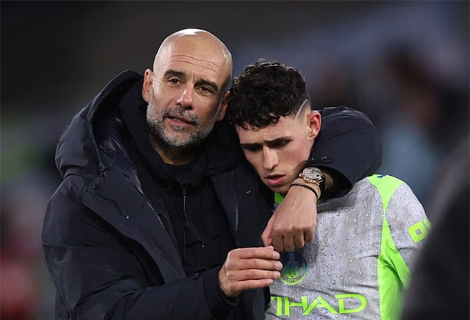 Foden tỏa sáng vẫn bị ông thầy Guardiola dạy dỗ