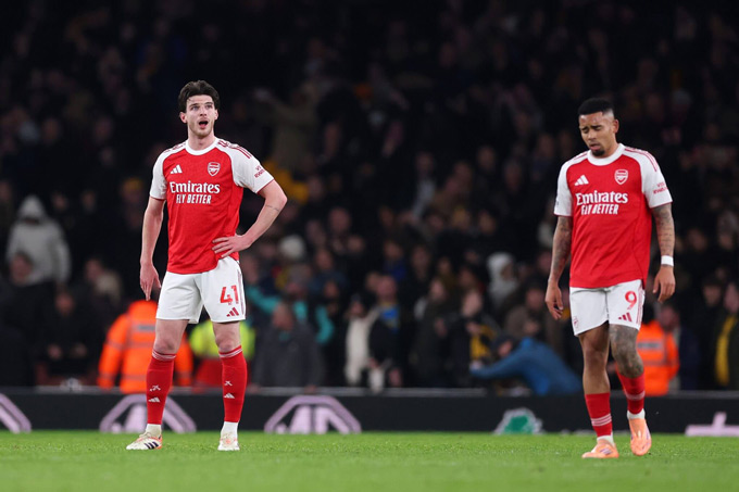 Phản ứng của cầu thủ Arsenal khi bị Wolves gỡ hòa ở phút 90