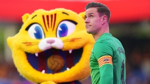  Đội trưởng Ter Stegen quyết chơi sát ván với Barca
