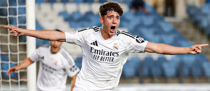 Victor Valdepenas gây ấn tượng mạnh khi được HLV Xabi Alonso cho đá trận ra mắt ở Real Madrid