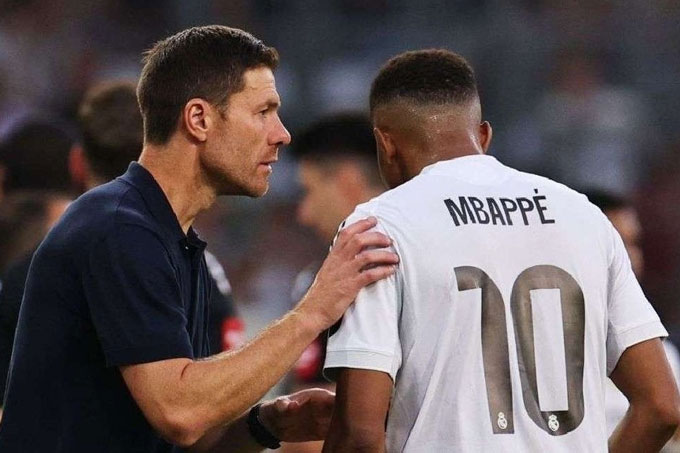 Có vẻ như Alonso không dám để Mbappe dự bị vì sợ thua