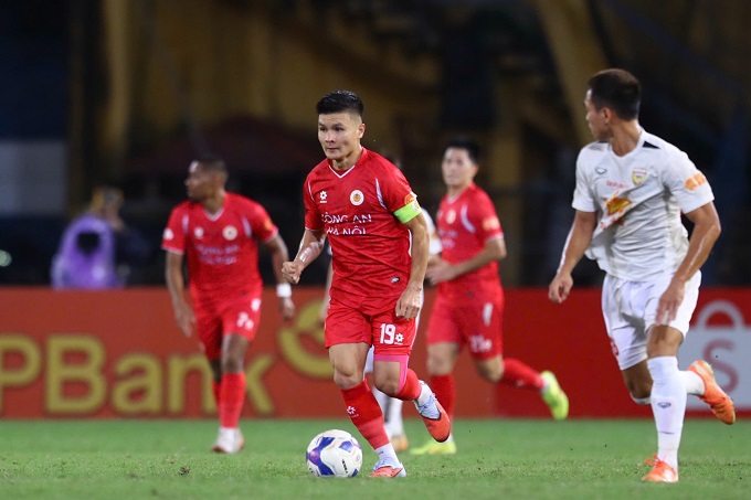 Tiền vệ Nguyễn Quang Hải đóng góp lớn trong thành tích đến thời điểm hiện tại của CAHN