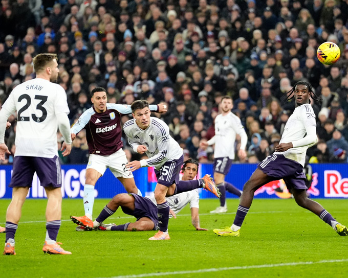 Những pha lập công của Rogers ở đẳng cấp rất cao