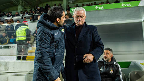  Benfica thăng hoa cùng Mourinho