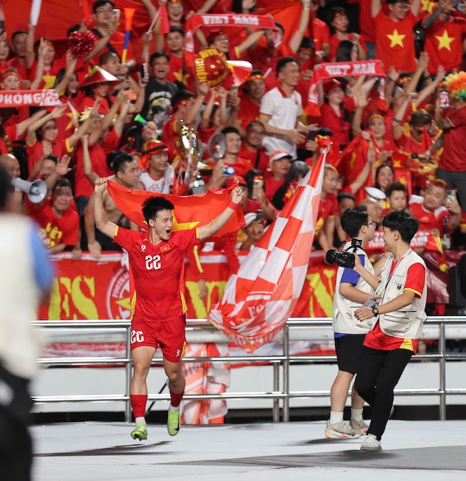 Thanh Nhàn, người ghi bàn ấn dịnh chiến thắng 3-2 cho U22 Việt Nam. Ảnh: Đức Cường 