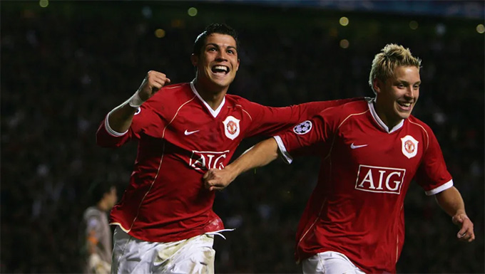 Ronaldo tỏa sáng trước Roma ở tứ kết Champions League năm 2007