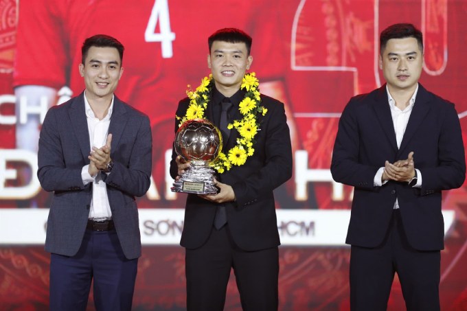 Châu Đoàn Phát 2 lần giành Quả bóng bạc trước khi ẵm Quả bóng vàng futsal 2025