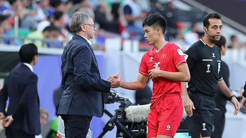  HLV Troussier bất ngờ lên tiếng về Quả bóng vàng Việt Nam